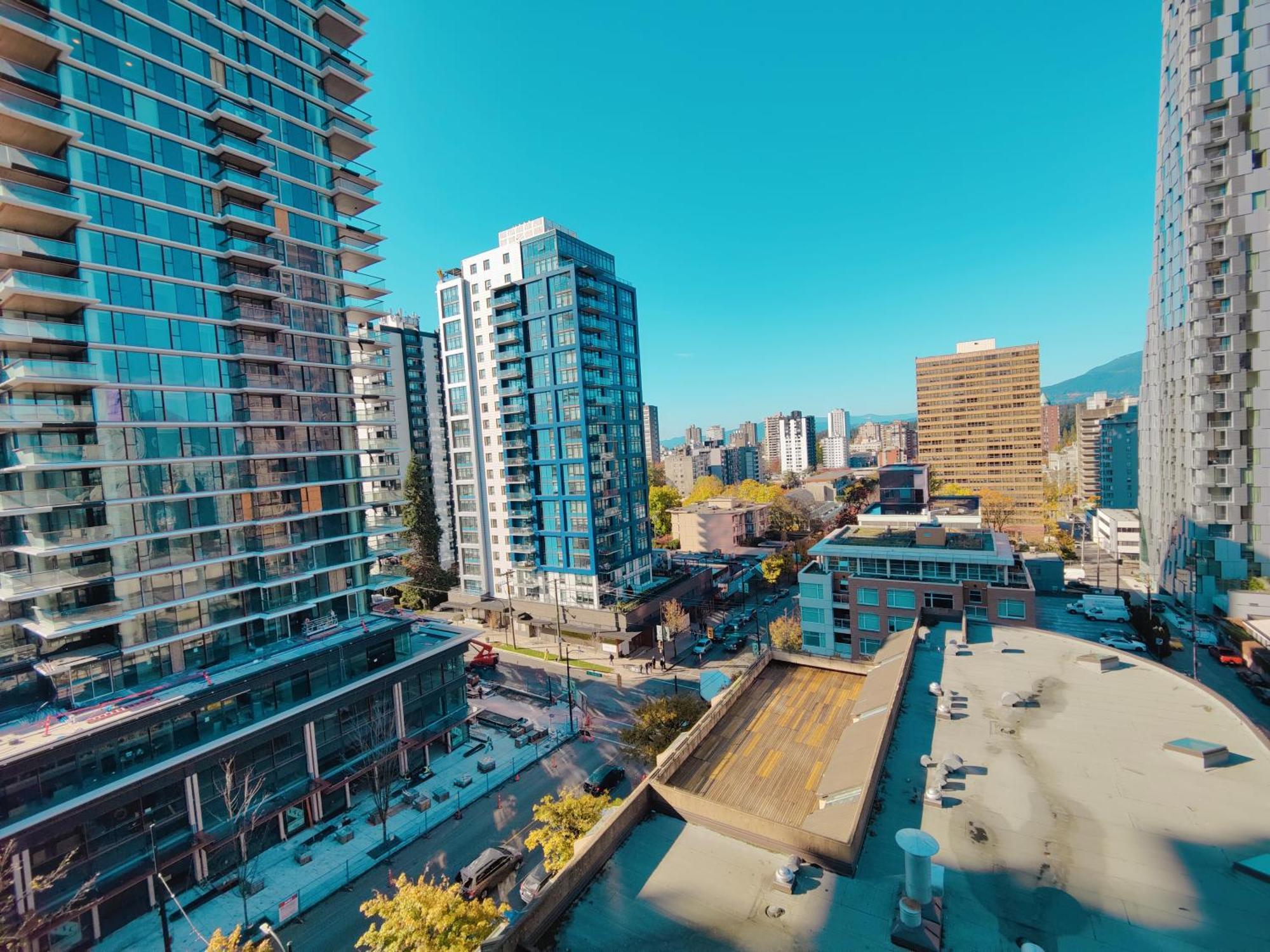 Divya Sutra Suites On Robson Downtown Vancouver Exterior photo